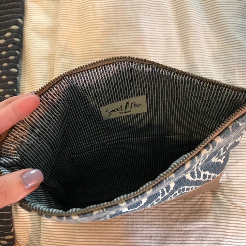 Boho Clutch - Picture 3 of 3